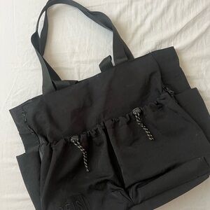 Beis Sport Carryall Tote